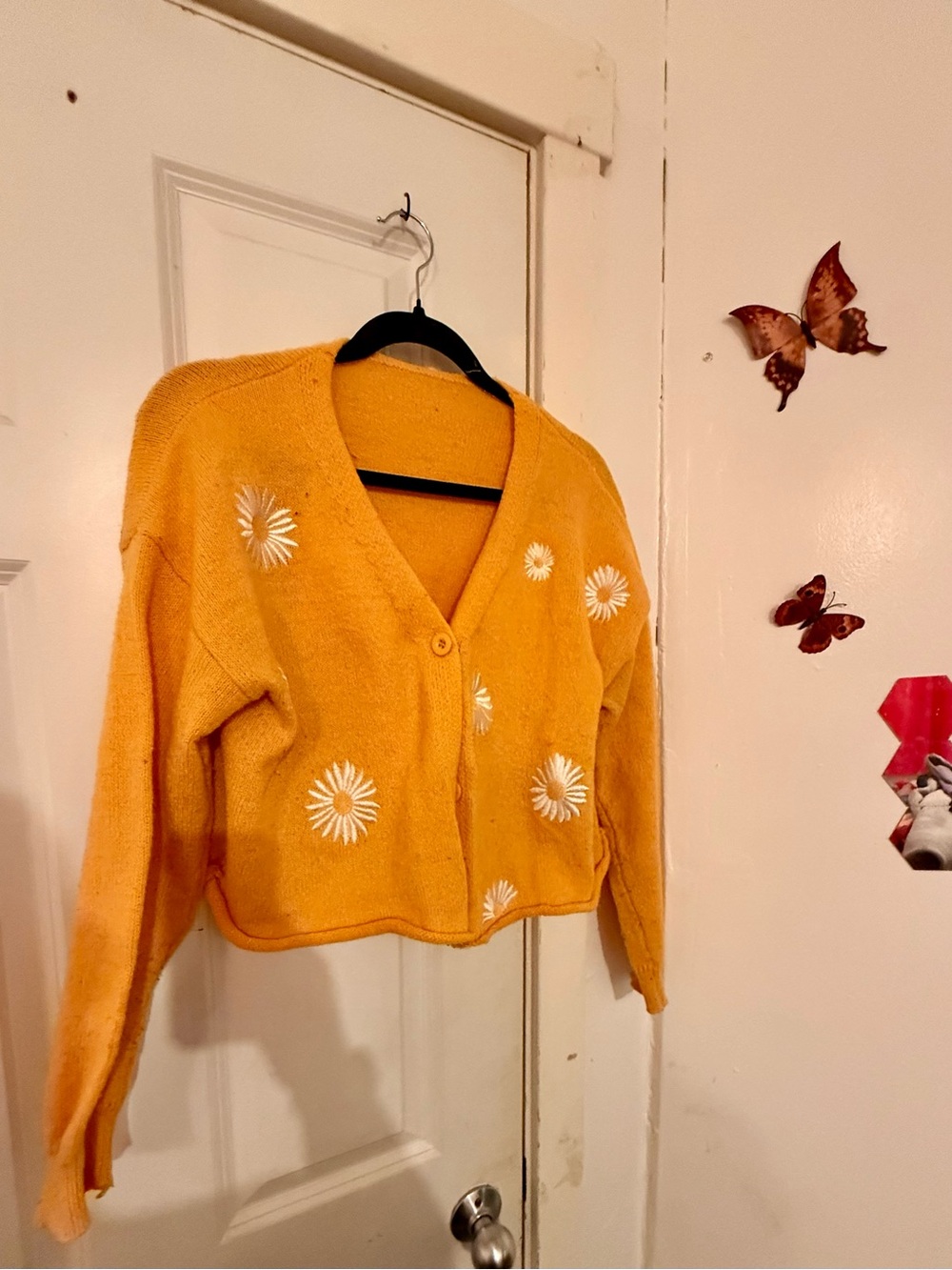 Sunshine Daisy V-Neck Button Crop Cardigan Sweater